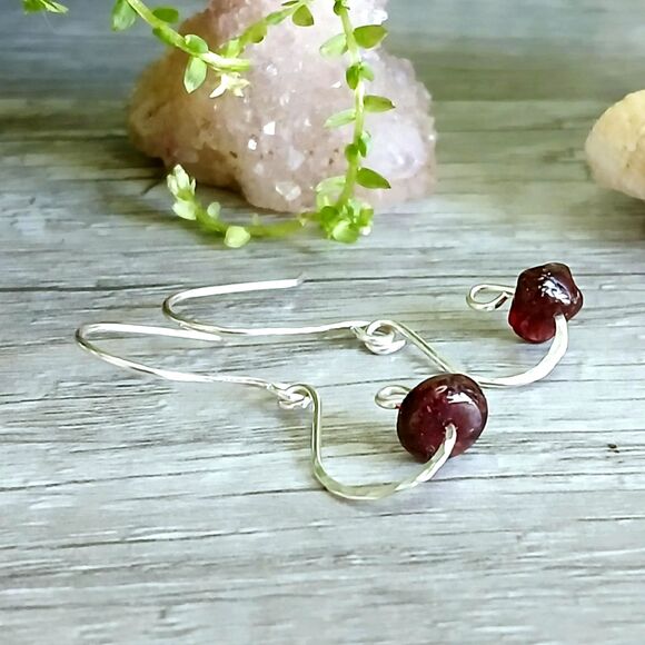Dainty Garnet Crystal Dangle Earrings, Hammered Gemstone Jewelry 1.5" - Picture 3 of 10